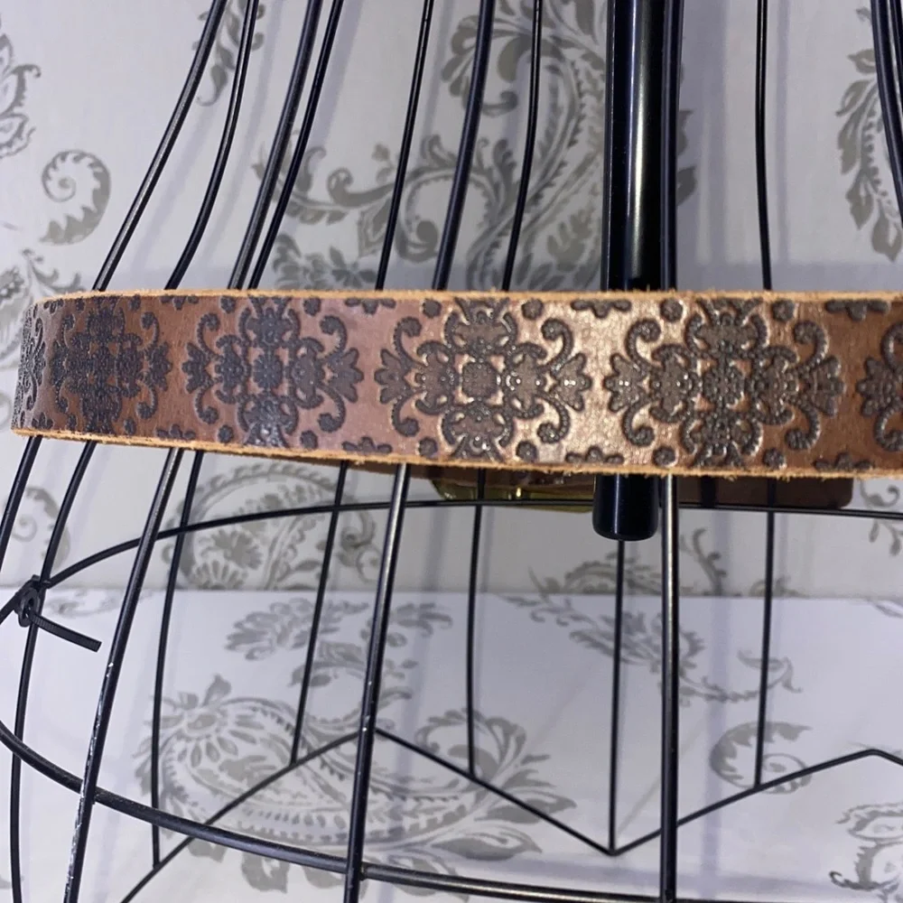 VINTAGE BLING BROWN BELT, ORNATE STAMPED‎ DESIGN LARGE